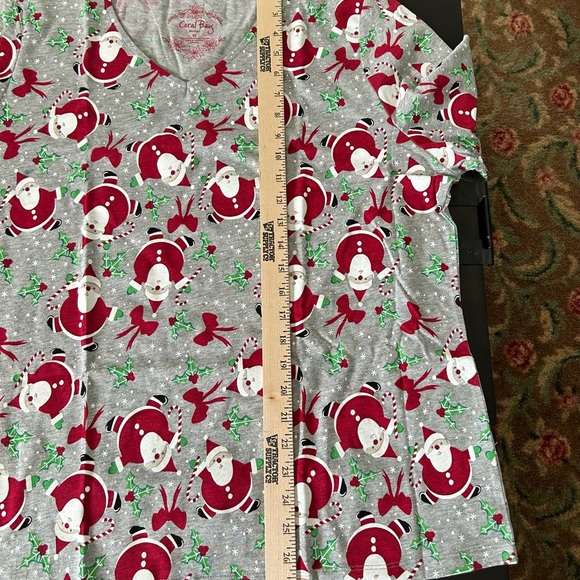 Festive Santa Print 3/4 Sleeve Top V-Neck - Picture 7 of 11